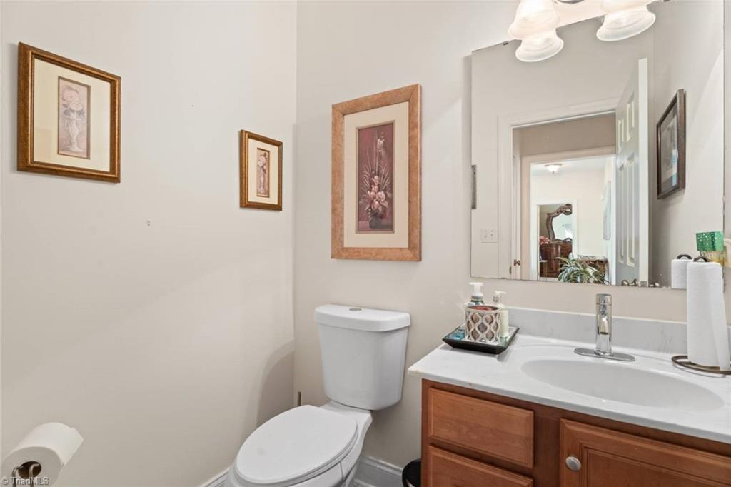 Winston-Salem, North Carolina 27105, United States, 4 Bedrooms Bedrooms, ,3 BathroomsBathrooms,Residential,Active,116986