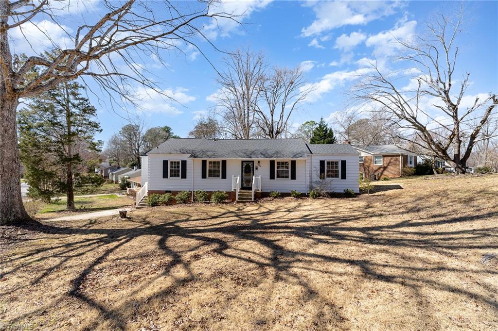 Photo 2 of 19 of 400 Edney Ridge Road house