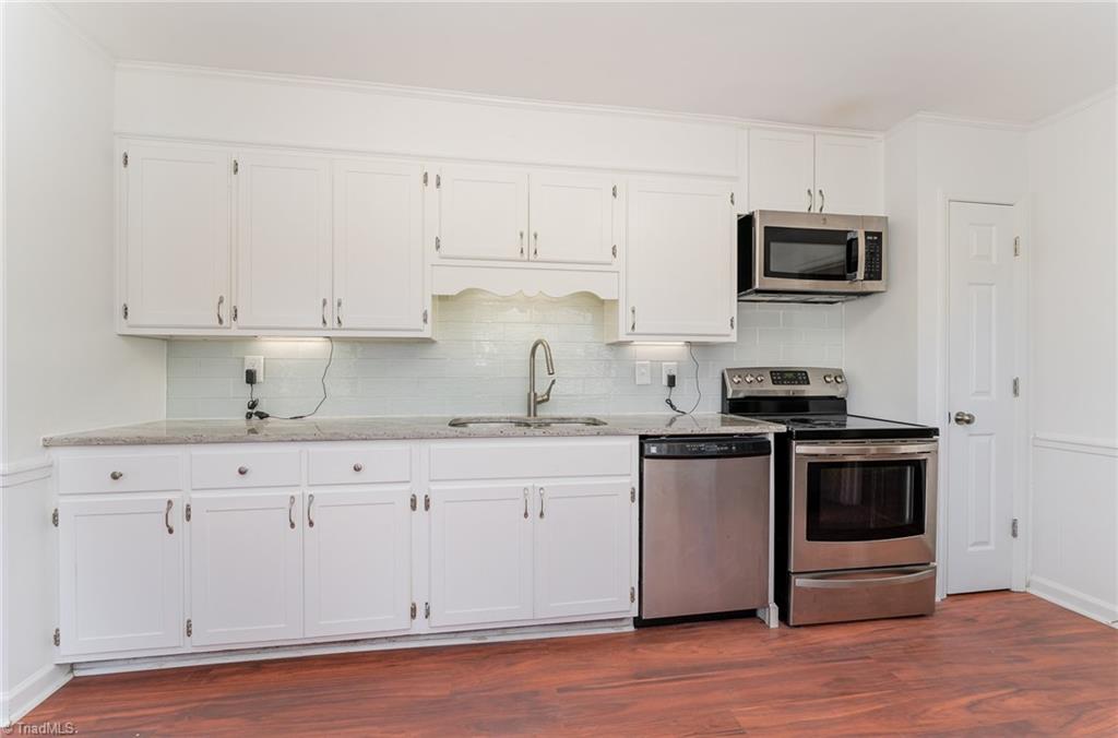 Photo 4 of 19 of 400 Edney Ridge Road house