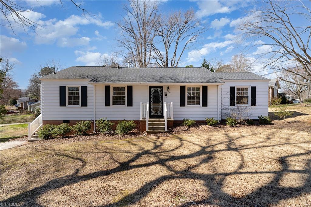 Photo 1 of 19 of 400 Edney Ridge Road house