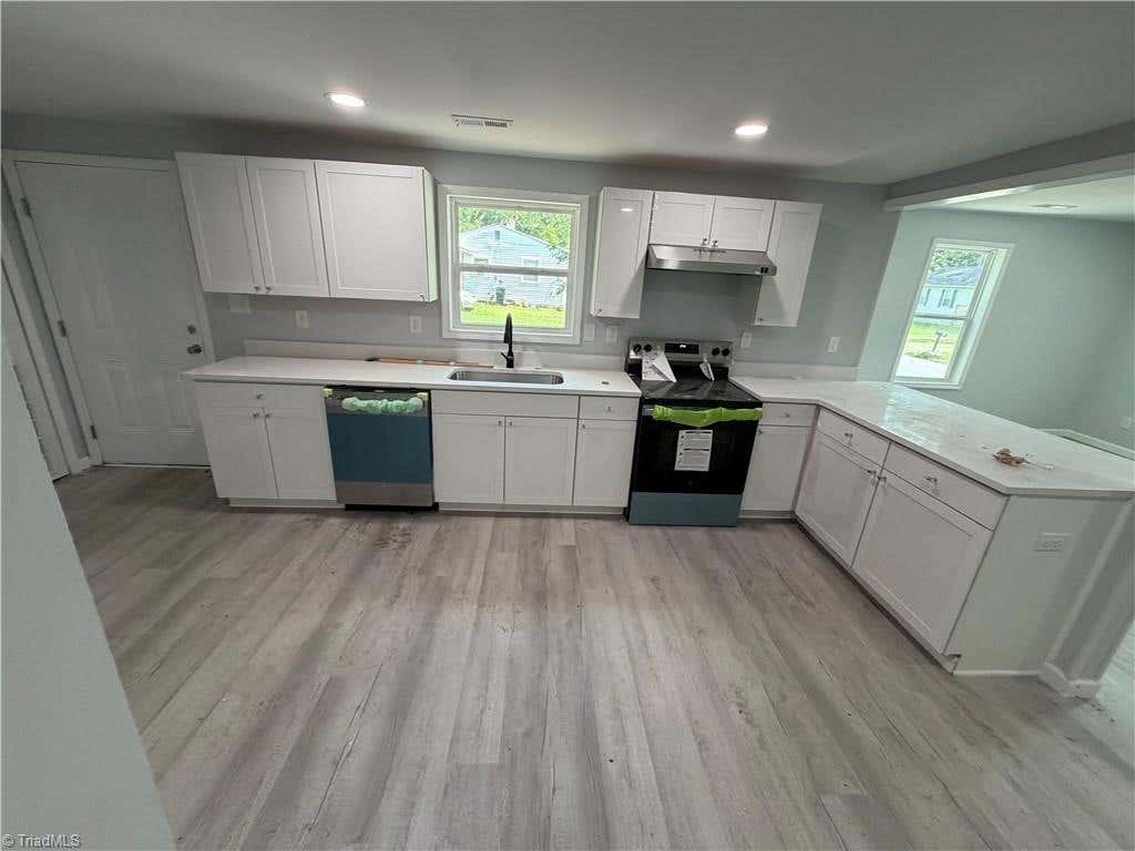 Photo of 115 Griffith Street, Thomasville, NC 27360 (MLS # 1227422)