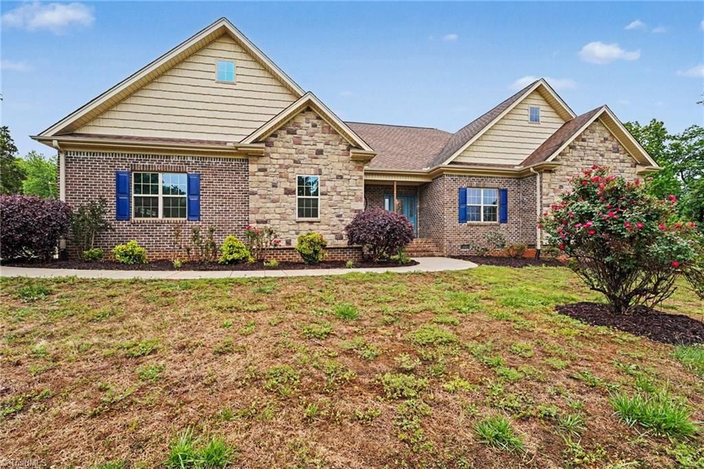 Photo of 6250 Vance Road, Kernersville, NC 27284 (MLS # 1218744)