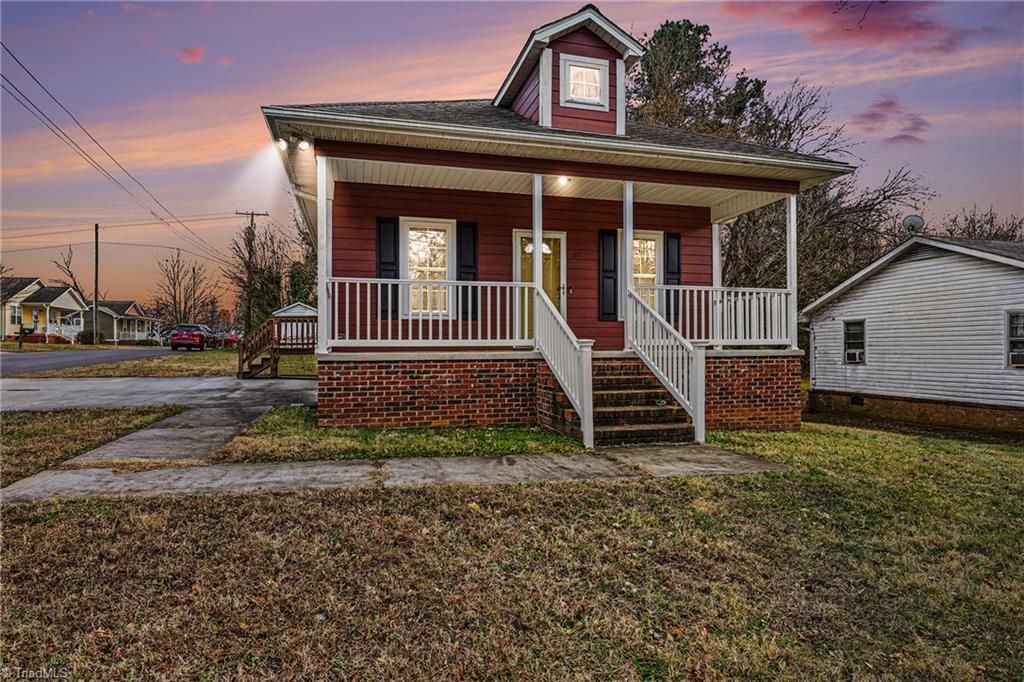 Photo of 611 Tussey Street, Lexington, NC 27292 (MLS # 1206907)