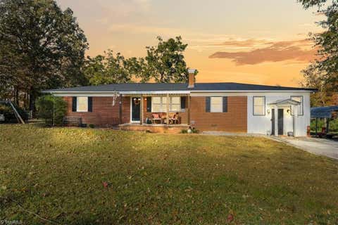 Homes For Sale - 612 Reeder Road<br/> Seagrove, NC 27341