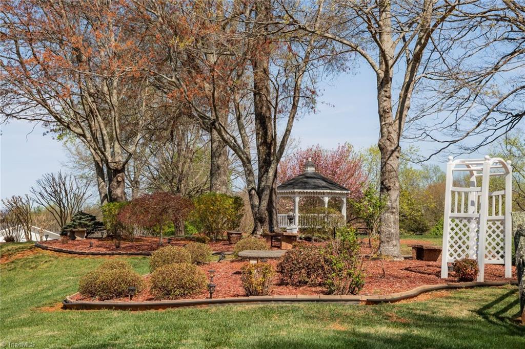 924 Pleasant Home Church Road, Millers Creek, North Carolina image 11
