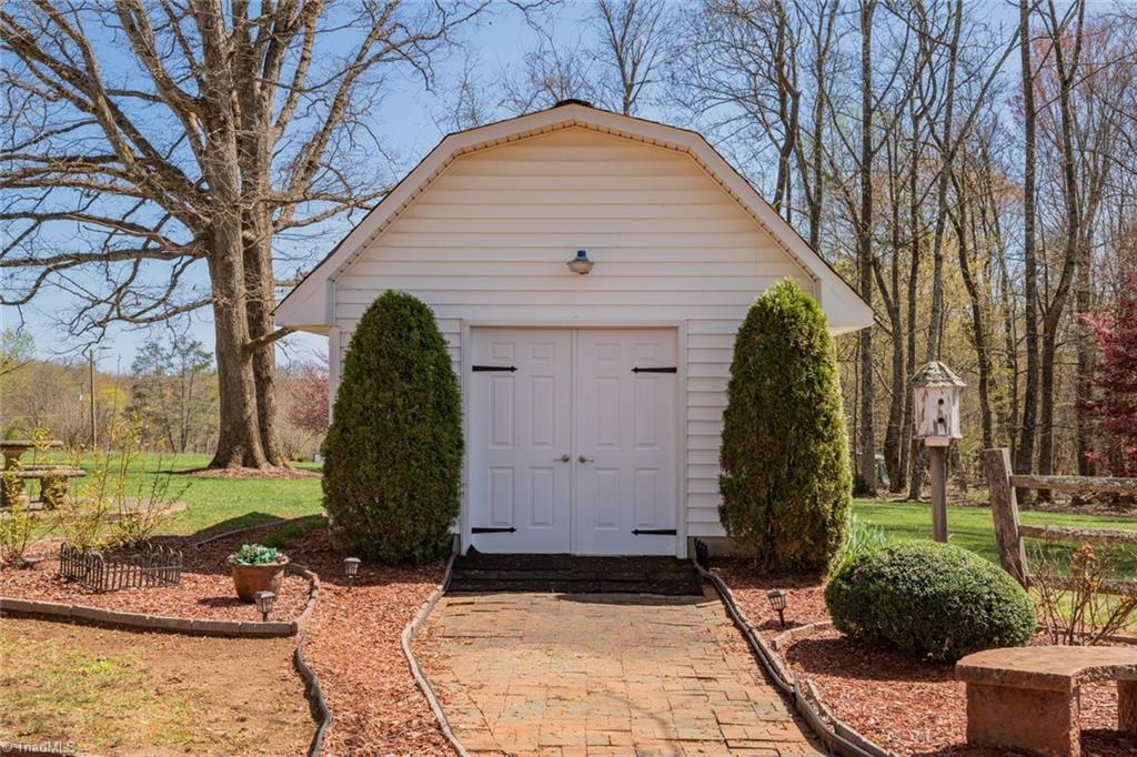 924 Pleasant Home Church Road, Millers Creek, North Carolina image 12
