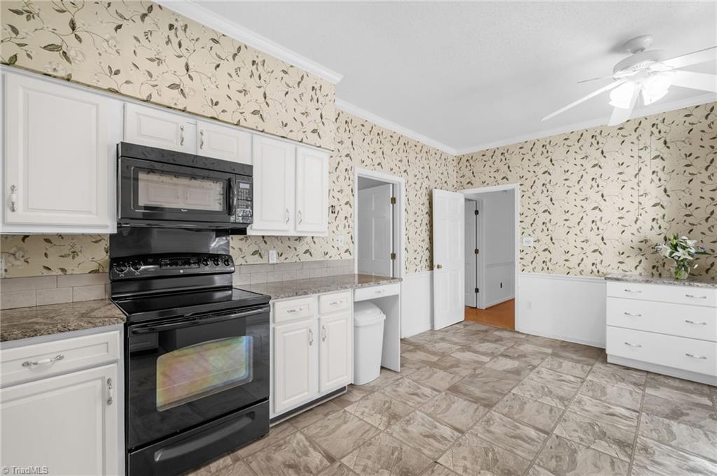 Greensboro, North Carolina 27410, United States, 3 Bedrooms Bedrooms, ,3 BathroomsBathrooms,Residential,Active,159576