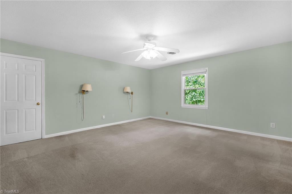 Greensboro, North Carolina 27410, United States, 3 Bedrooms Bedrooms, ,3 BathroomsBathrooms,Residential,Active,159576