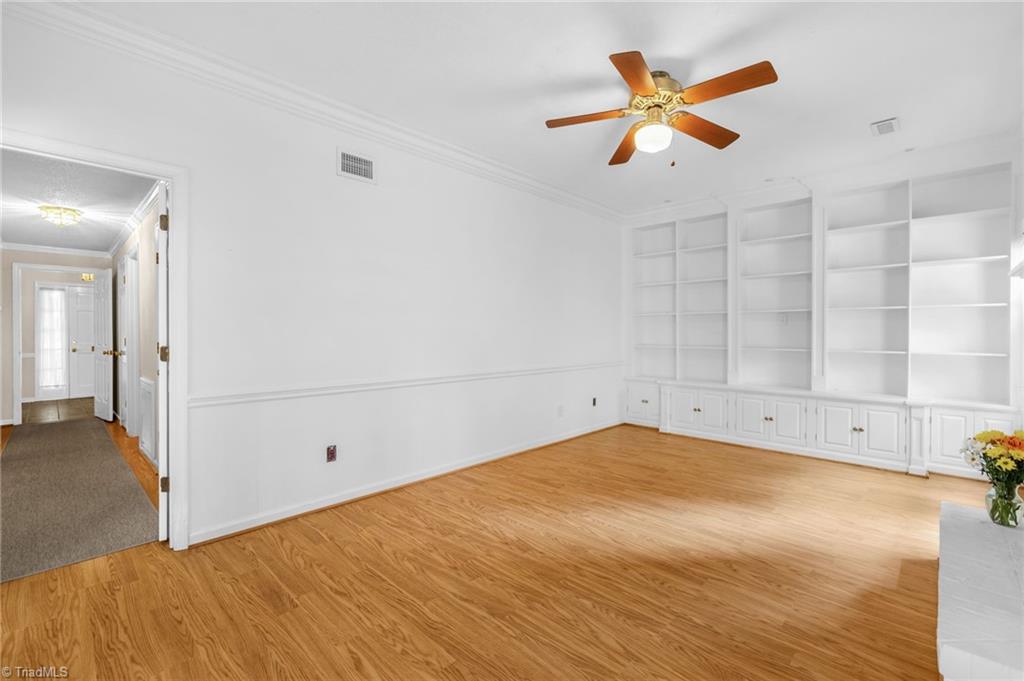 Greensboro, North Carolina 27410, United States, 3 Bedrooms Bedrooms, ,3 BathroomsBathrooms,Residential,Active,159576