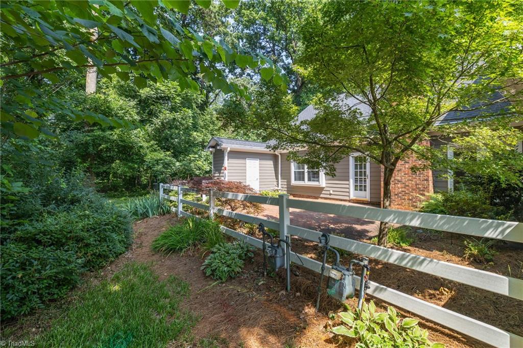 Greensboro, North Carolina 27410, United States, 3 Bedrooms Bedrooms, ,3 BathroomsBathrooms,Residential,Active,159576