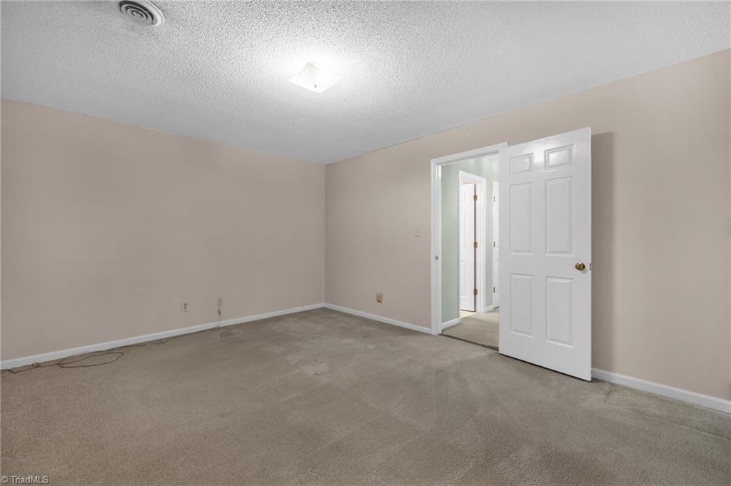 Greensboro, North Carolina 27410, United States, 3 Bedrooms Bedrooms, ,3 BathroomsBathrooms,Residential,Active,159576