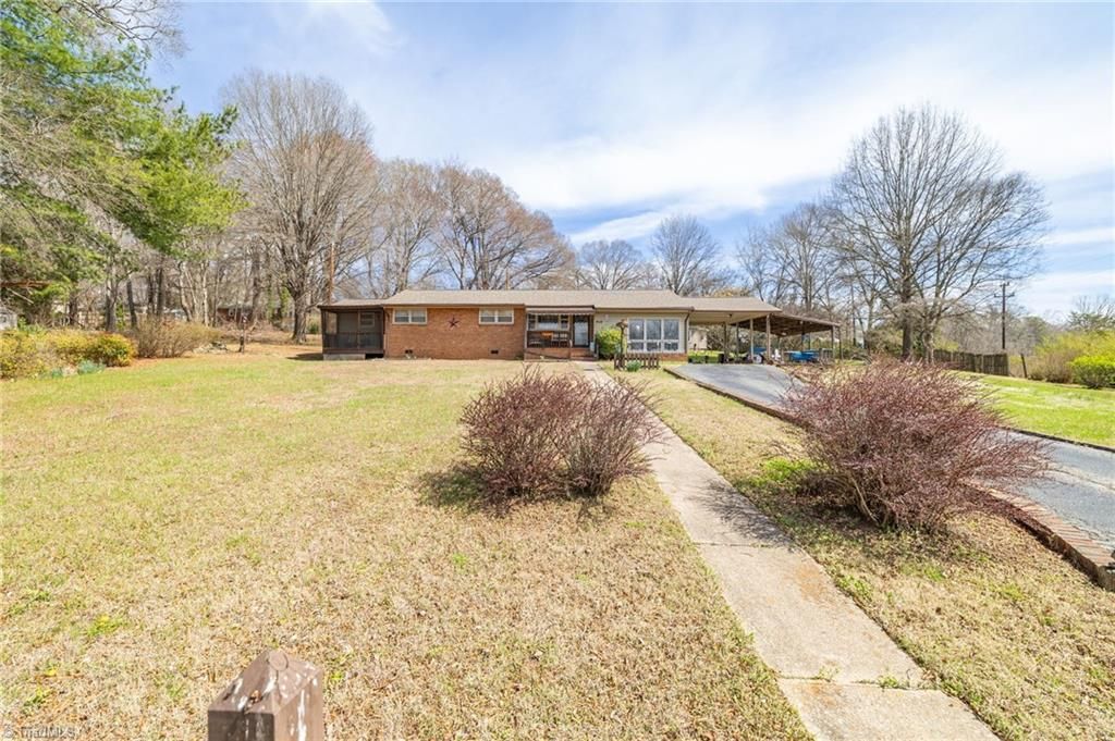 Photo of 918 Hampton Street, Eden, NC 27288 (MLS # 1212985)