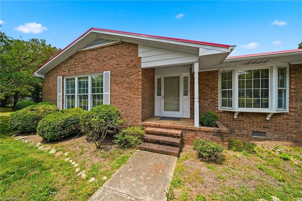 Photo of 7813 Whipple Trail, Greensboro, NC 27455 (MLS # 1224282)