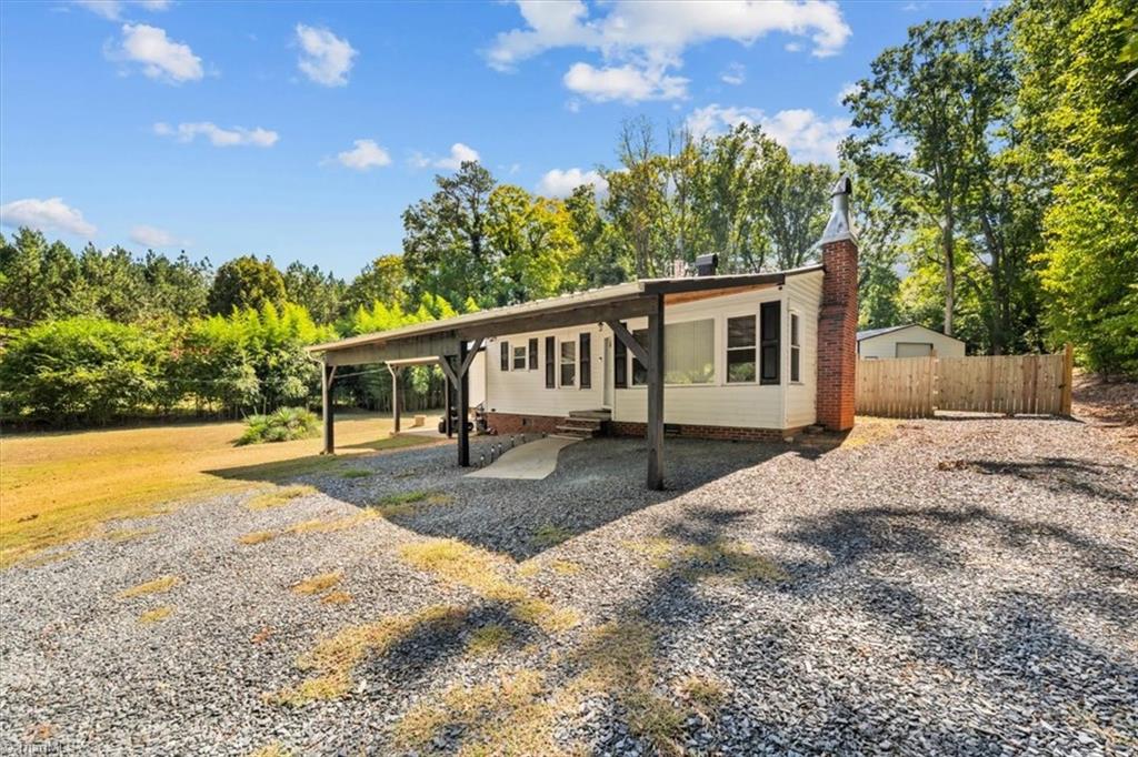 Photo of 646 Hawthorne Drive, Asheboro, NC 27205 (MLS # 1237532)