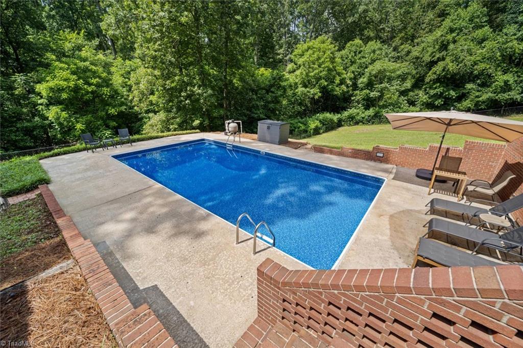 Pfafftown, North Carolina 27040, United States, 3 Bedrooms Bedrooms, ,3 BathroomsBathrooms,Residential,Pending,154076