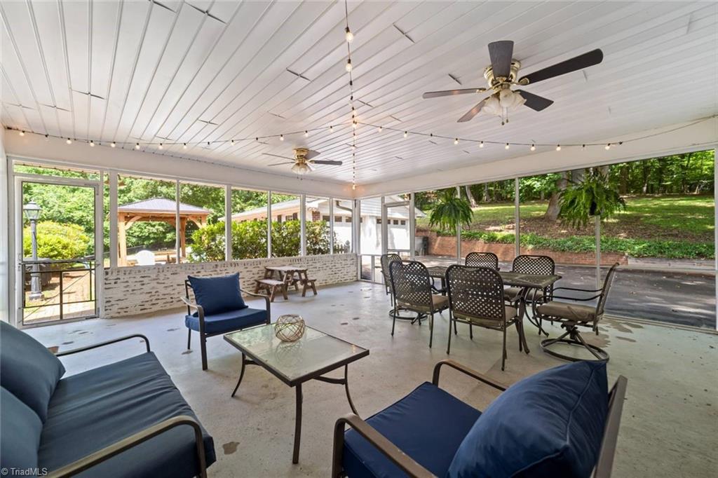 Pfafftown, North Carolina 27040, United States, 3 Bedrooms Bedrooms, ,3 BathroomsBathrooms,Residential,Pending,154076