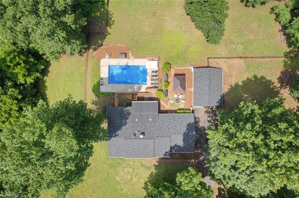 Pfafftown, North Carolina 27040, United States, 3 Bedrooms Bedrooms, ,3 BathroomsBathrooms,Residential,Pending,154076