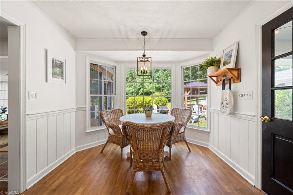 Pfafftown, North Carolina 27040, United States, 3 Bedrooms Bedrooms, ,3 BathroomsBathrooms,Residential,Pending,154076