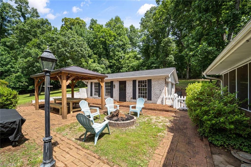 Pfafftown, North Carolina 27040, United States, 3 Bedrooms Bedrooms, ,3 BathroomsBathrooms,Residential,Pending,154076