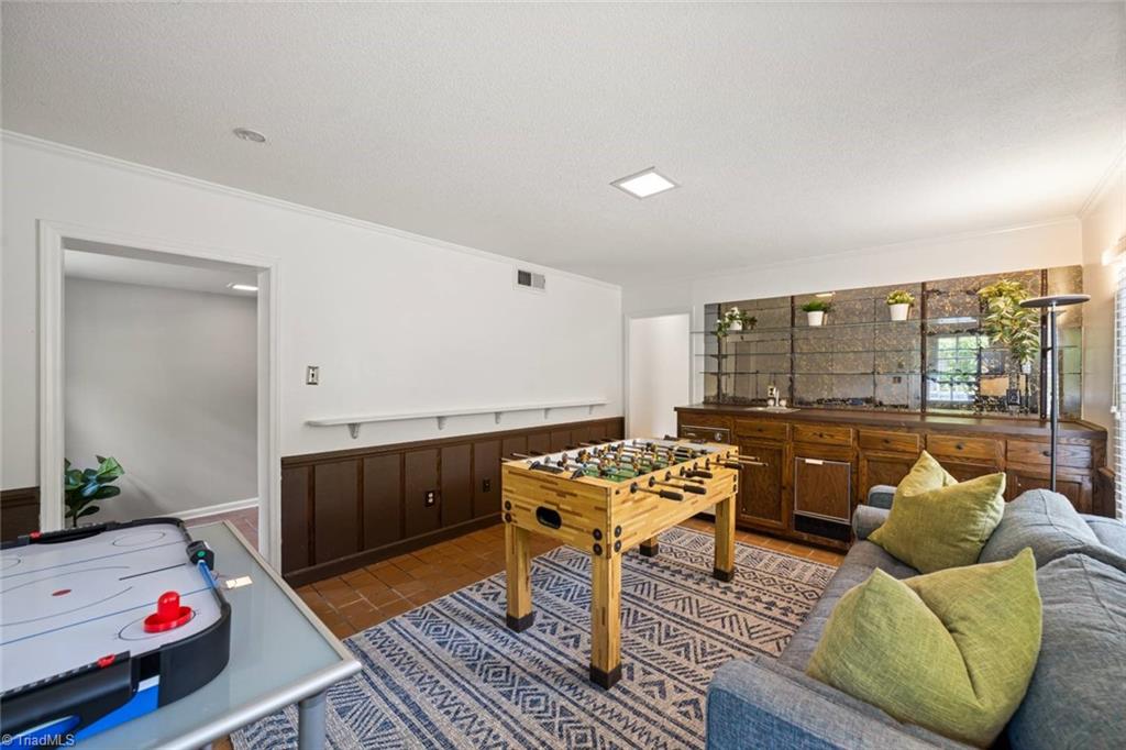 Pfafftown, North Carolina 27040, United States, 3 Bedrooms Bedrooms, ,3 BathroomsBathrooms,Residential,Pending,154076