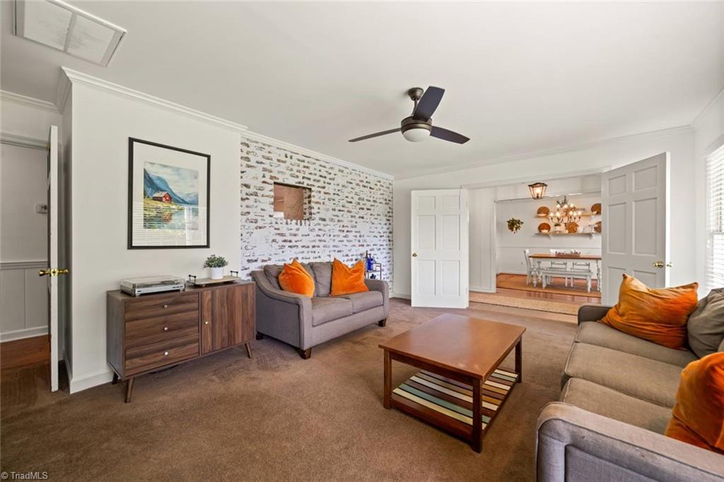 Pfafftown, North Carolina 27040, United States, 3 Bedrooms Bedrooms, ,3 BathroomsBathrooms,Residential,Pending,154076