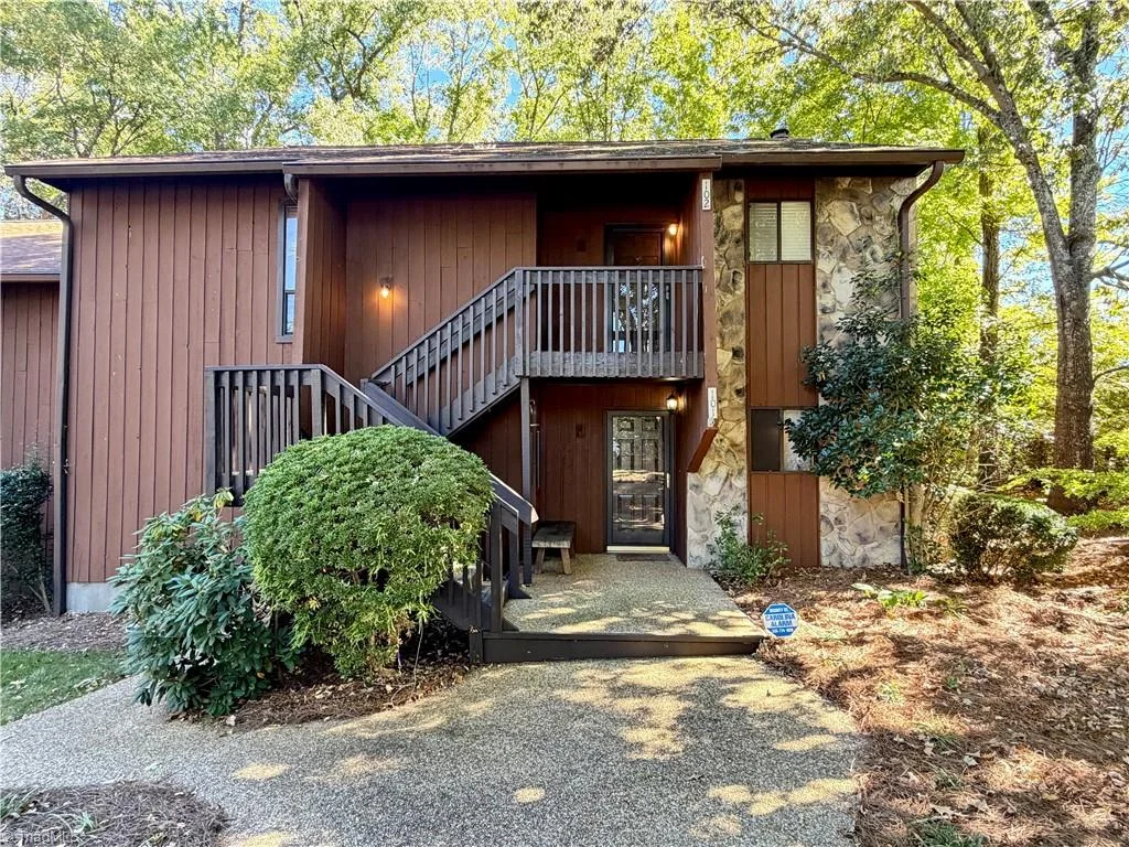 102 Cedar Lake Trail