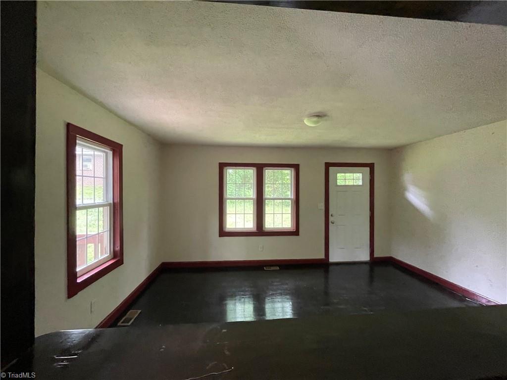 305 E 2nd Street, Lexington, North Carolina image 4