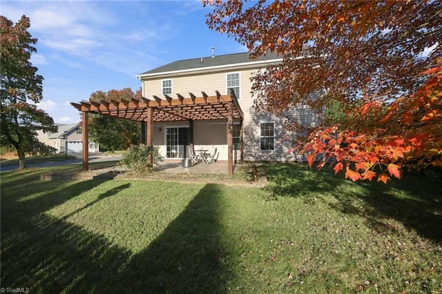 4002 Pepperbush Drive, photo 2 of 50