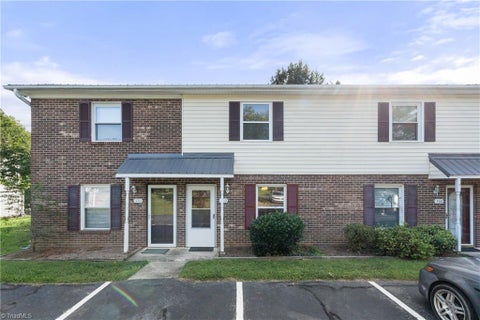 Condo For Sale - 360 Cedarbrook Court<br/> Forsyth County, Lewisville, NC 27023