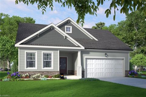 Homes For Sale - 3568 Spring Hope Court<br/> Forsyth County, Kernersville, NC 27284