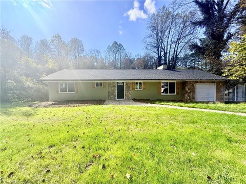 Homes For Sale - 5010 N Cherry Street<br/> Winston-Salem, NC 27101