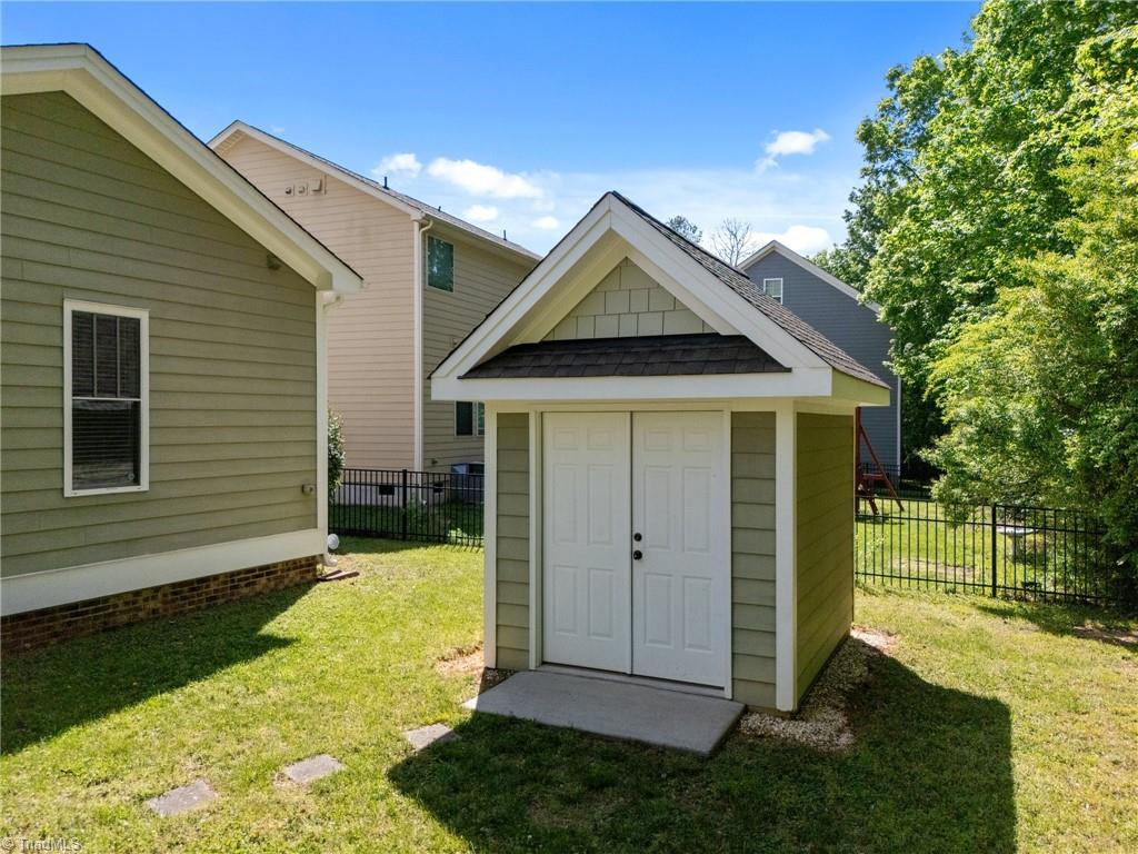 208 Willowbend Lane, Hillsborough, North Carolina image 41
