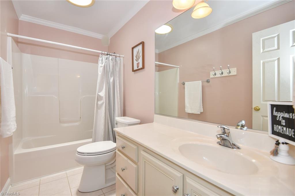 Reidsville, North Carolina 27320, United States, 3 Bedrooms Bedrooms, ,3 BathroomsBathrooms,Residential,Active,158124