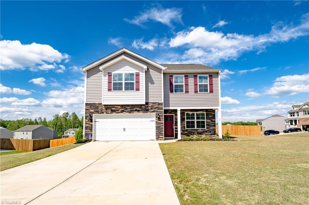 3661 Tyburn Trace, Browns Summit, North Carolina image 1