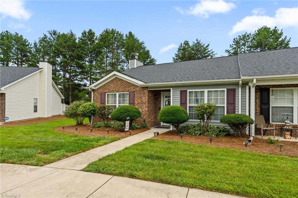 Photo of 808 Chesapeake Lane, Archdale, NC 27263 (MLS # 1230283)