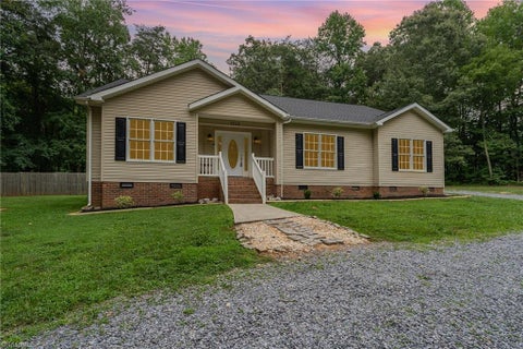 Photo for 1713 Woodglo Drive