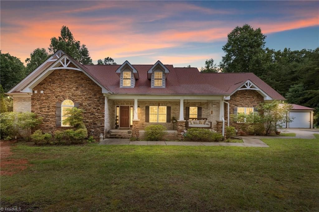 Photo of 9127 County Line Road, Kernersville, NC 27284 (MLS # 1193876)