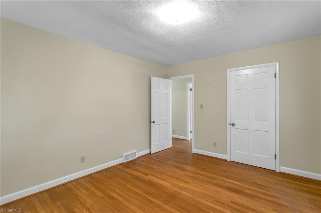 3405 Hillside Drive, High Point, North Carolina image 24