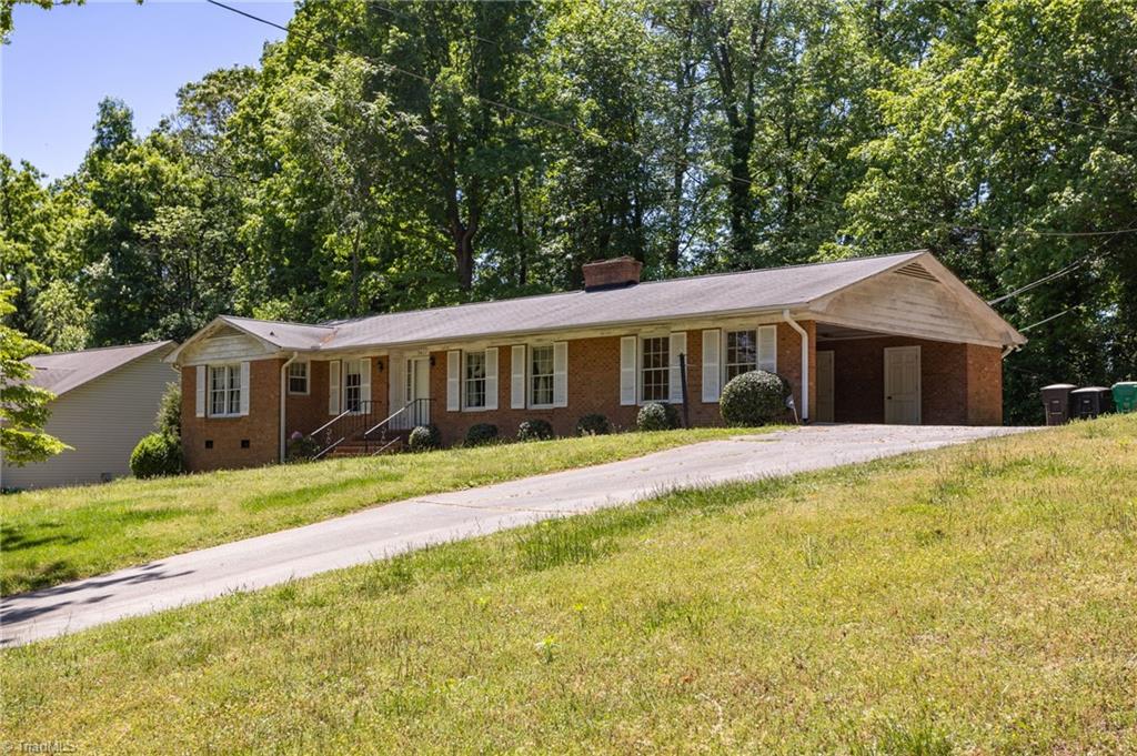 3405 Hillside Drive, High Point, North Carolina image 4