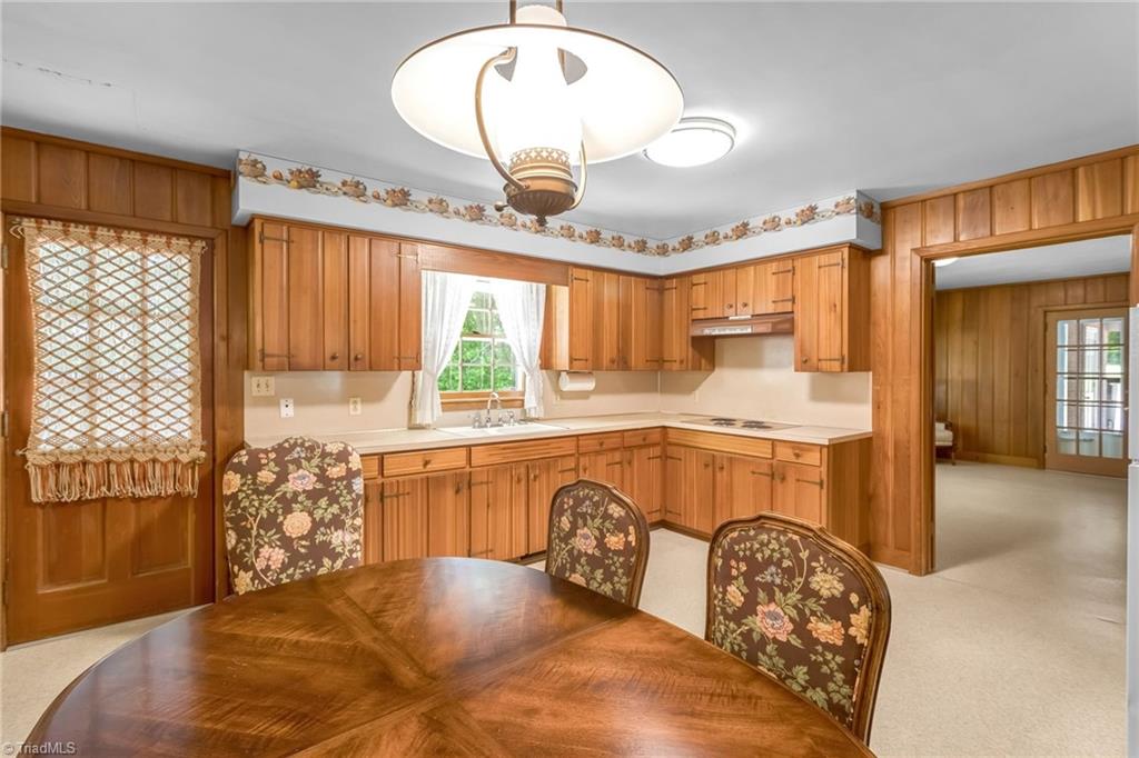 3405 Hillside Drive, High Point, North Carolina image 11