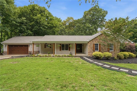 Homes For Sale - 376 Staplewood Road<br/> Lexington, NC 27295