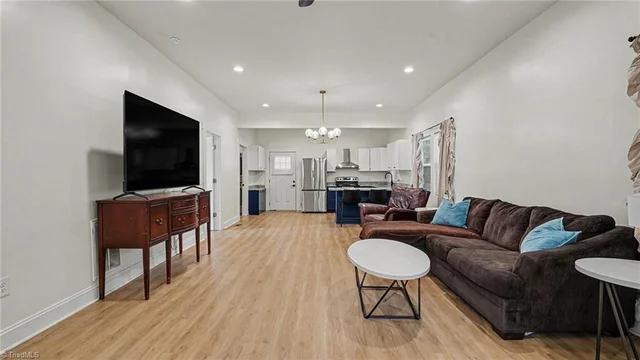 600 Townbranch Road, photo 3 of 24