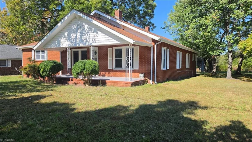 1812 W Lexington Avenue, photo 1 of 24