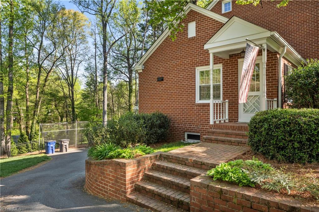 Winston-Salem, North Carolina 27106, United States, 4 Bedrooms Bedrooms, ,4 BathroomsBathrooms,Residential,Active,106281