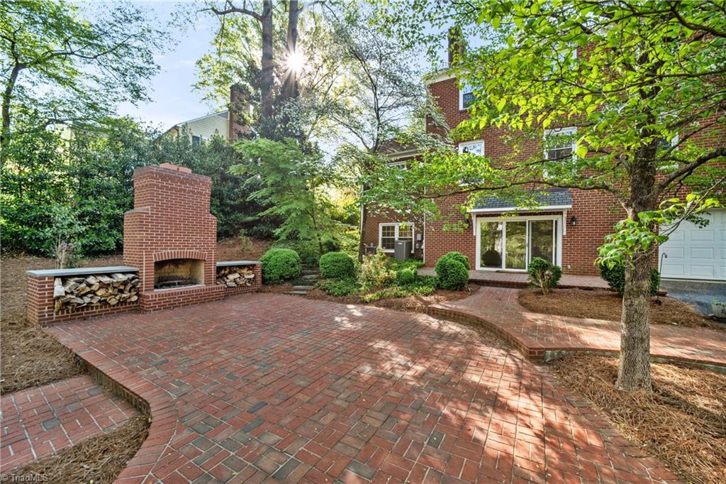 Winston-Salem, North Carolina 27106, United States, 4 Bedrooms Bedrooms, ,4 BathroomsBathrooms,Residential,Active,106281