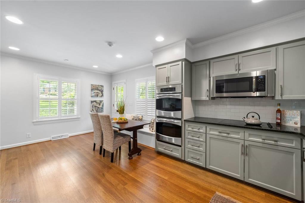 Winston-Salem, North Carolina 27106, United States, 4 Bedrooms Bedrooms, ,4 BathroomsBathrooms,Residential,Active,106281