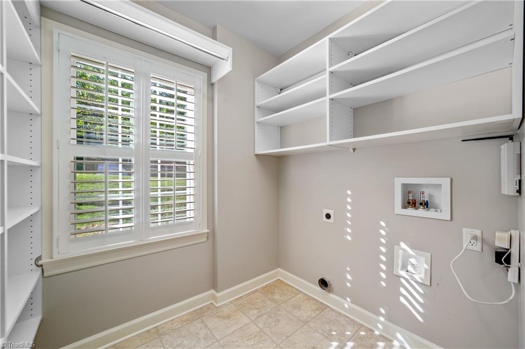 Winston-Salem, North Carolina 27106, United States, 4 Bedrooms Bedrooms, ,4 BathroomsBathrooms,Residential,Active,106281