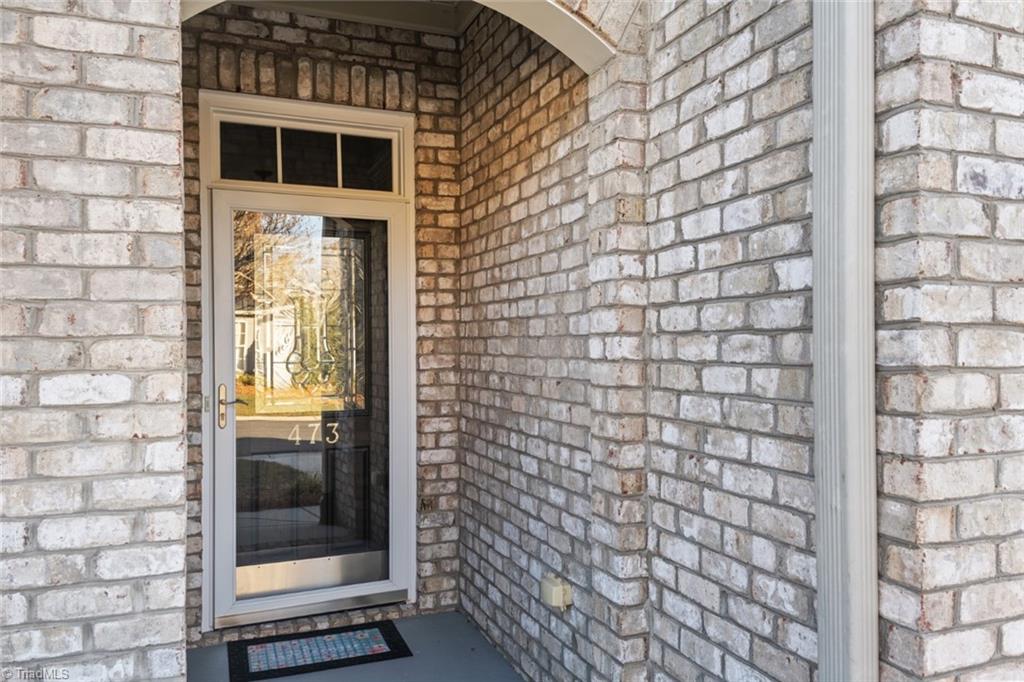 Winston-Salem, North Carolina 27127, United States, 2 Bedrooms Bedrooms, ,2 BathroomsBathrooms,Residential,Pending,15079