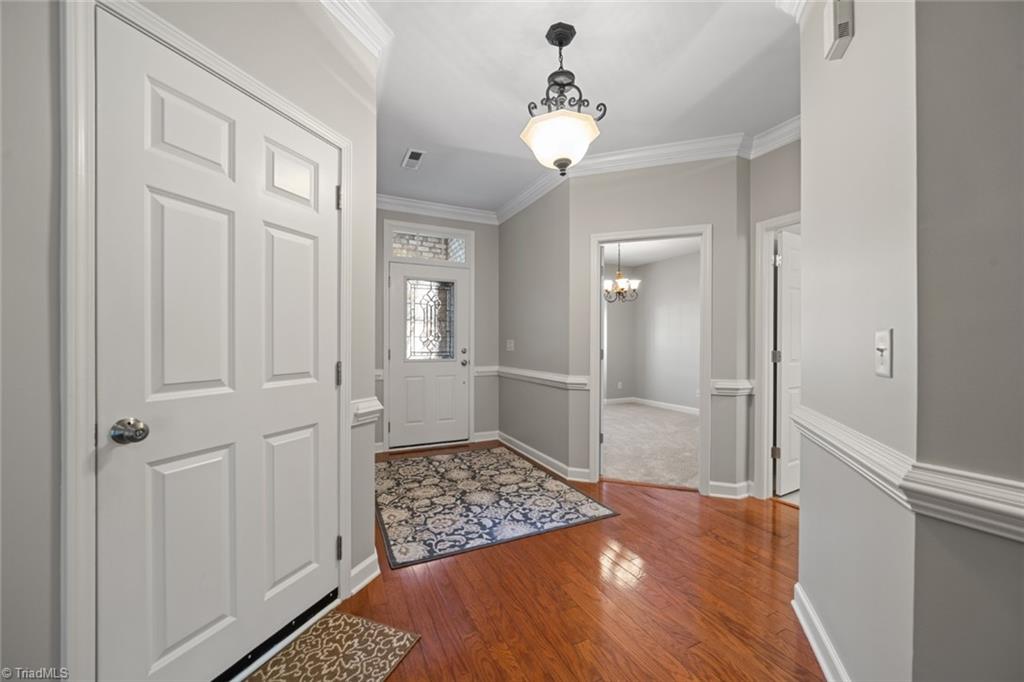 Winston-Salem, North Carolina 27127, United States, 2 Bedrooms Bedrooms, ,2 BathroomsBathrooms,Residential,Pending,15079