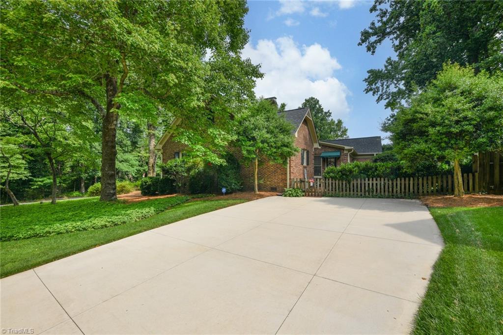 929 Winterlochen Drive, Greensboro, North Carolina image 40